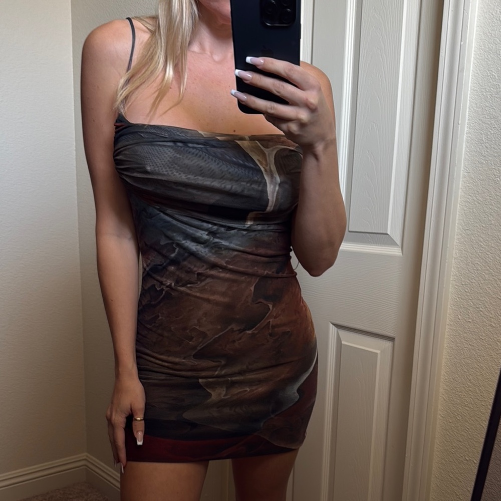 Stylish Abstract Print Dress from Tenshoppe